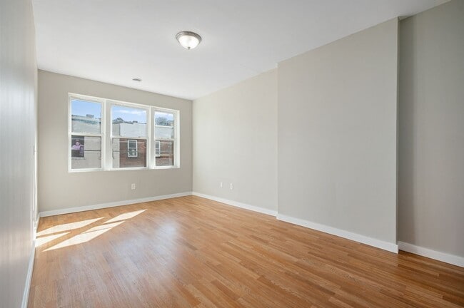 Photo - 3205-3207 Camp Street Unidad 3207 Camp Street