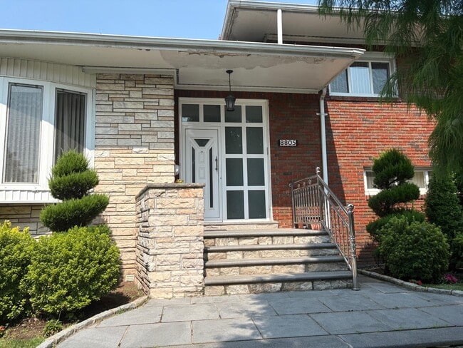 Building Photo - 88-05 65th Dr Rental