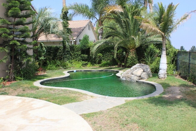 Photo - 1253 Taft Ln
