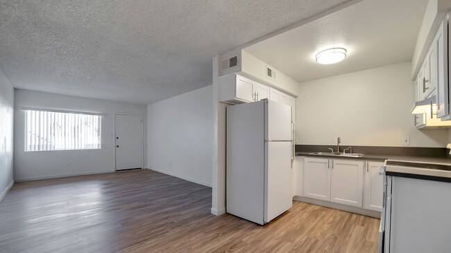 Photo - The Beverly Apartments