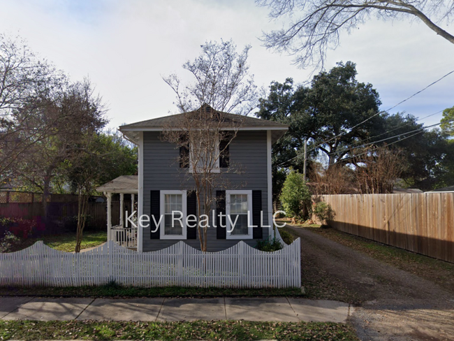 Photo - 612 19th St House