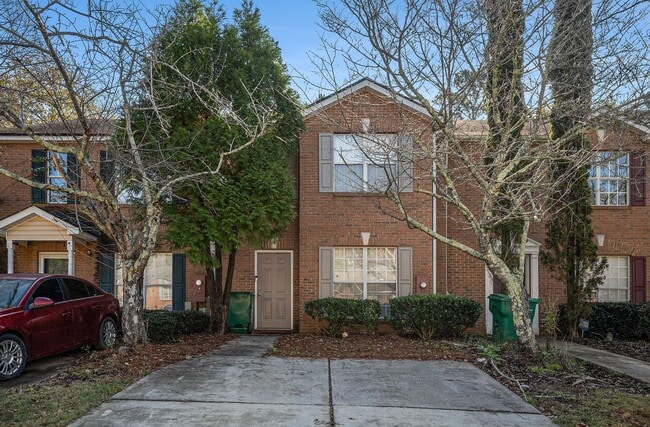 Building Photo - Beautifully Updated Decatur Townhome with ...
