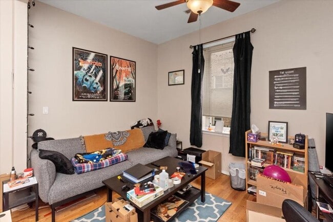Photo - 1 bedroom in Chicago IL 60613 Unit 1R