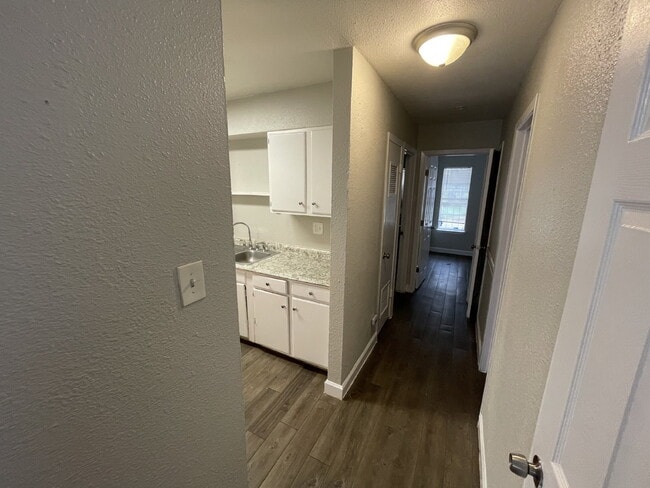 Photo - Two bedroom, 1 bathroom apartment