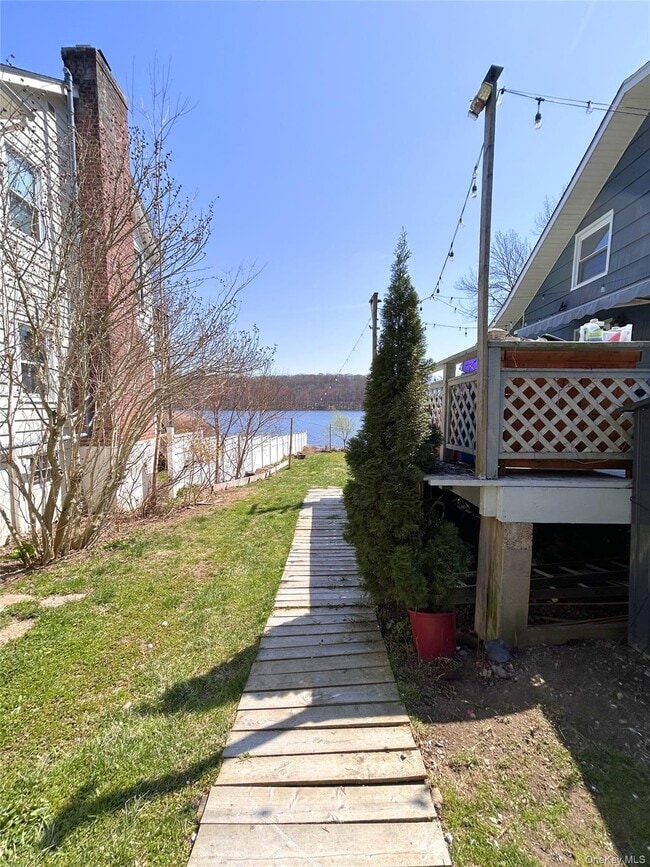 Photo - 451 E Main St