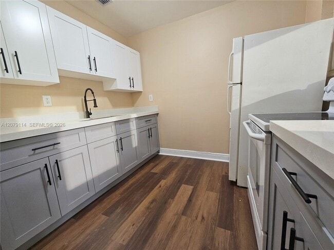 Photo - 2010 NW 70th St