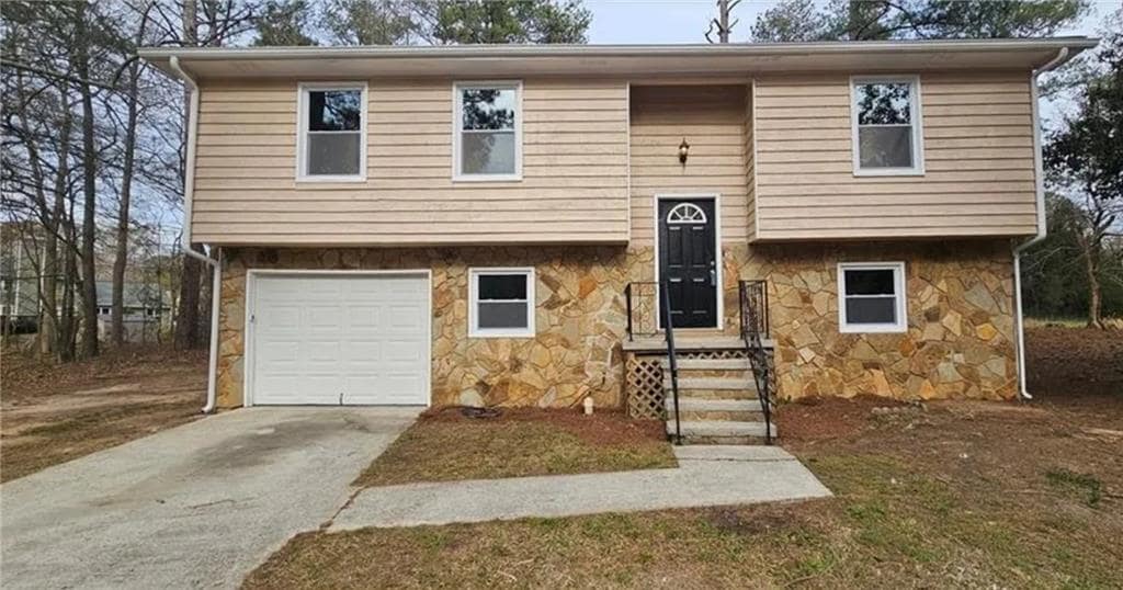 Photo - 1325 Classic Dr NE Casa