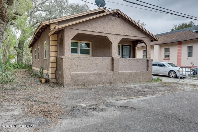 Photo - 1538 Pasco St