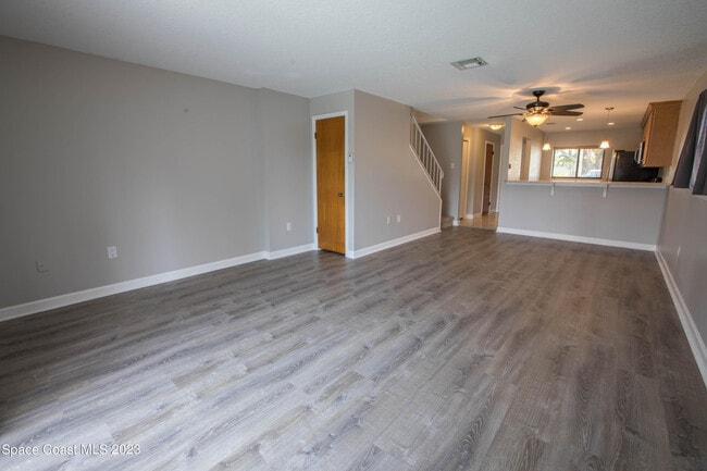 Photo - 277 Monroe Ave