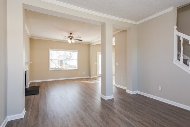 Photo - 2282 Martingale Ln