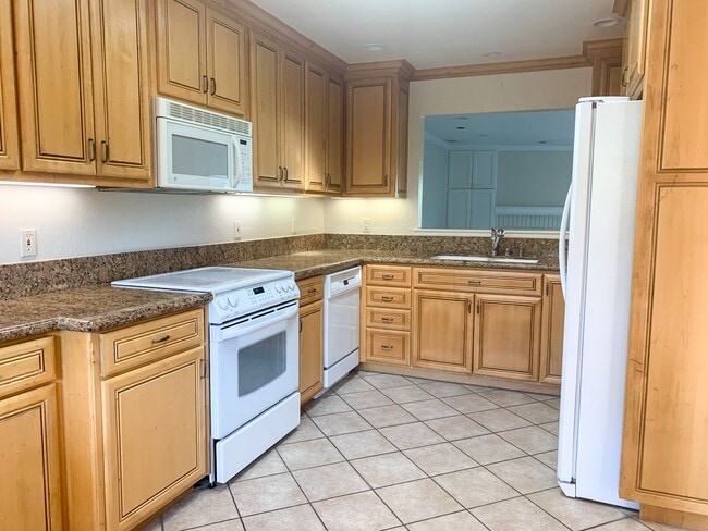 Photo - 15400 Winchester Blvd