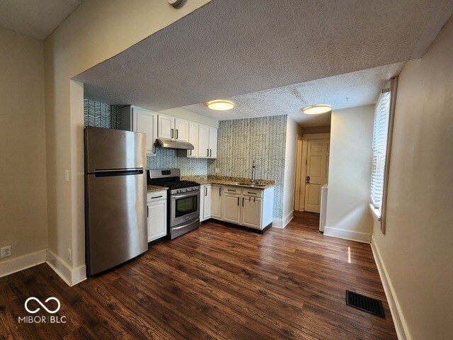 Photo - 471 S Pine St