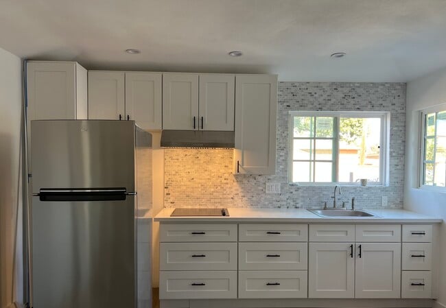 Photo - 327 W D St Unit 327.75