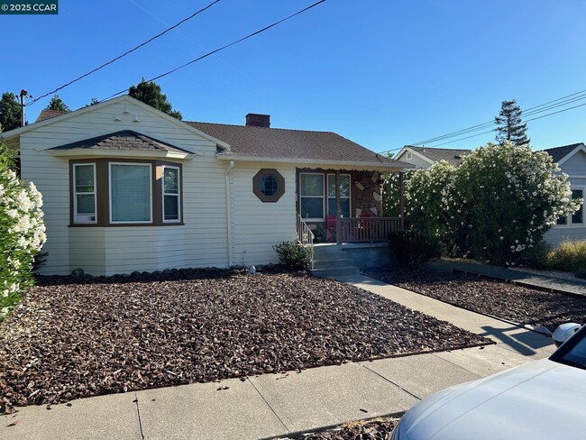 Photo - 1924 Almond Ave House