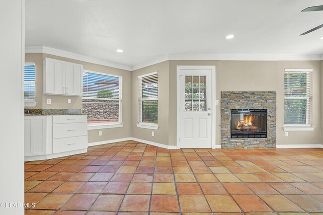 Photo - 1432 Black Ridge Dr