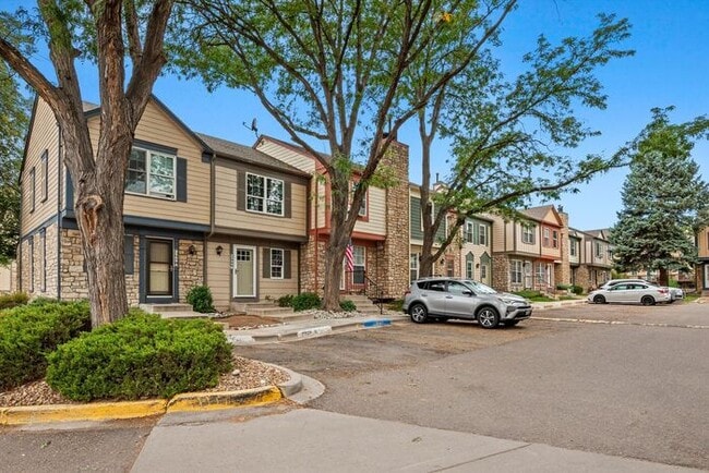 Building Photo - Beautiful 2-Bedroom Westminster Townhome with Private Patio