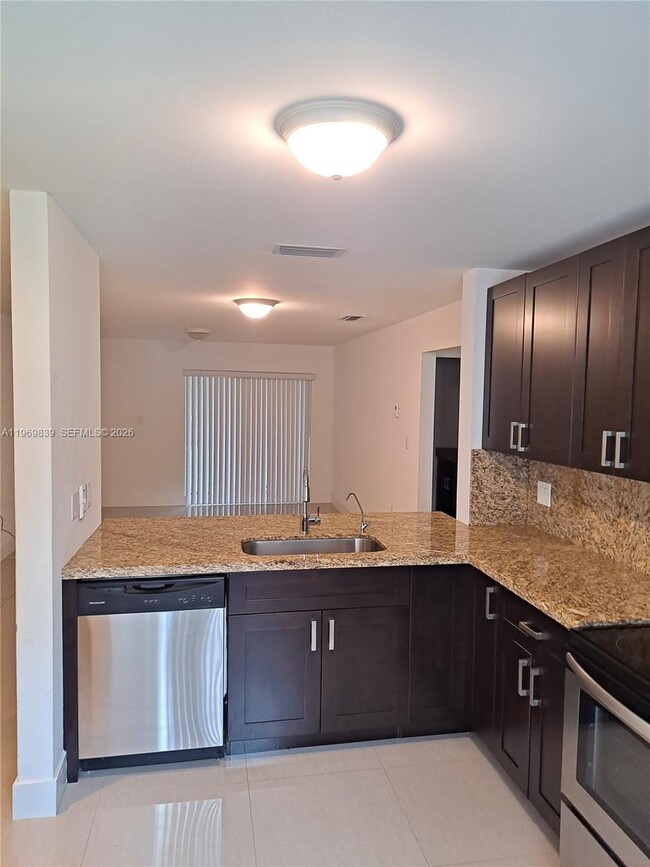 Photo - 8041 SW 21st Ct Unidad 8041