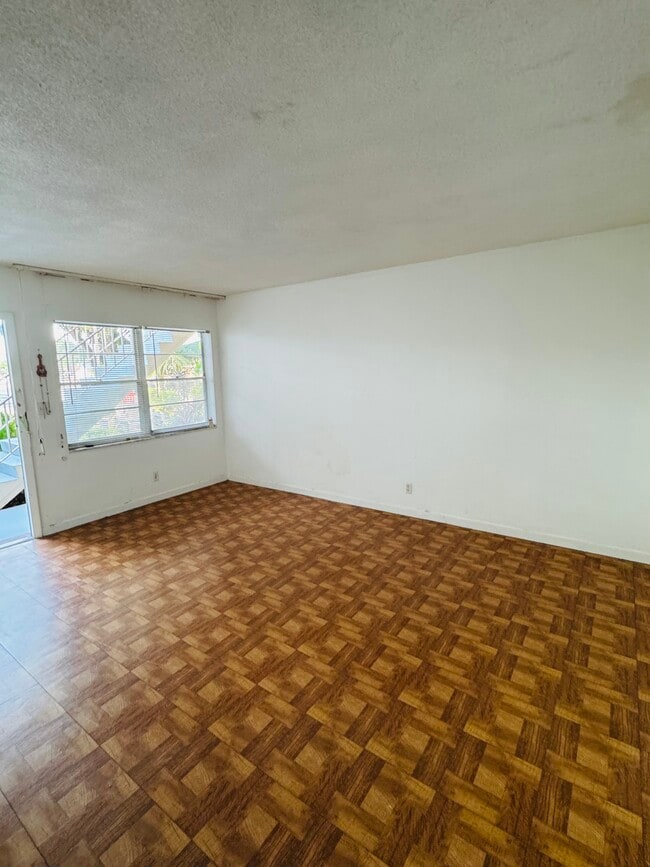 Photo - 606 S Center St