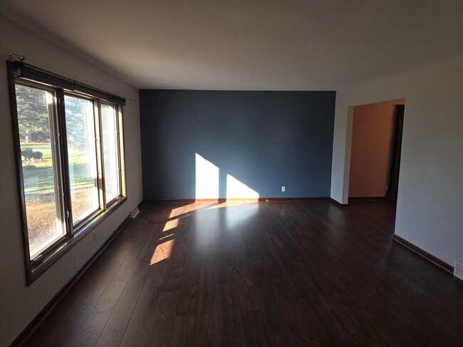 Photo - N67W28710 Longview St