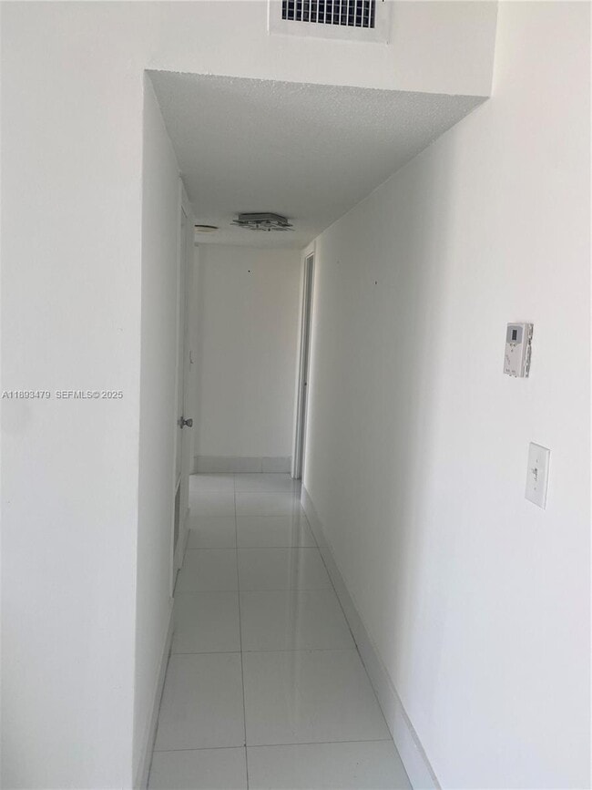 Photo - 2780 NE 183rd St Unit 909