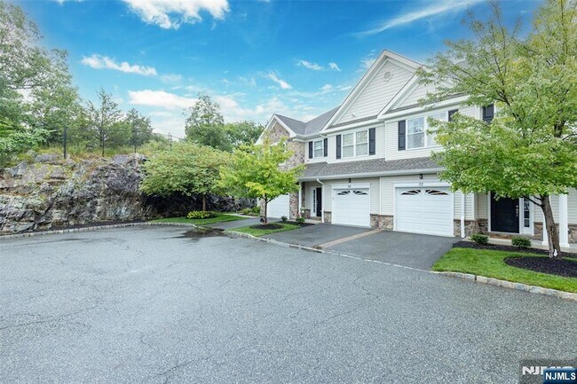 Photo - 52 Parkside Dr