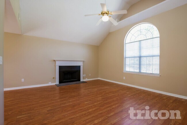 Photo - 3185 Lower Creek Dr