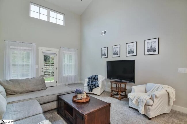 Photo - 826 Stonebriar St