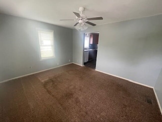 Photo - 2 bed 1 bath unit