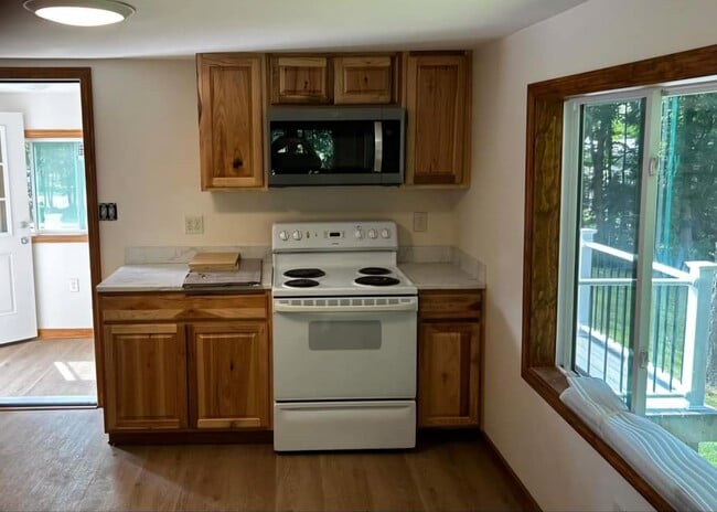 Photo - 172 Pinkhams Cove Rd