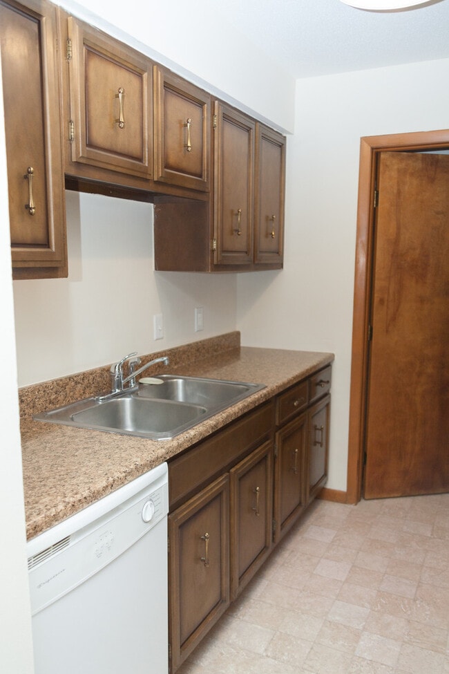 Photo - 2715 Riverside Dr Unit D