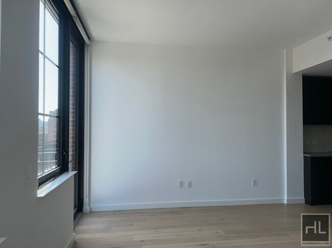 Photo - NORTHERN BOULEVARD Unidad PHC