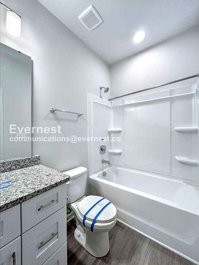 Photo - 310 N Correll St