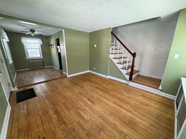 Photo - 18 Bridge St Unit APT 1A