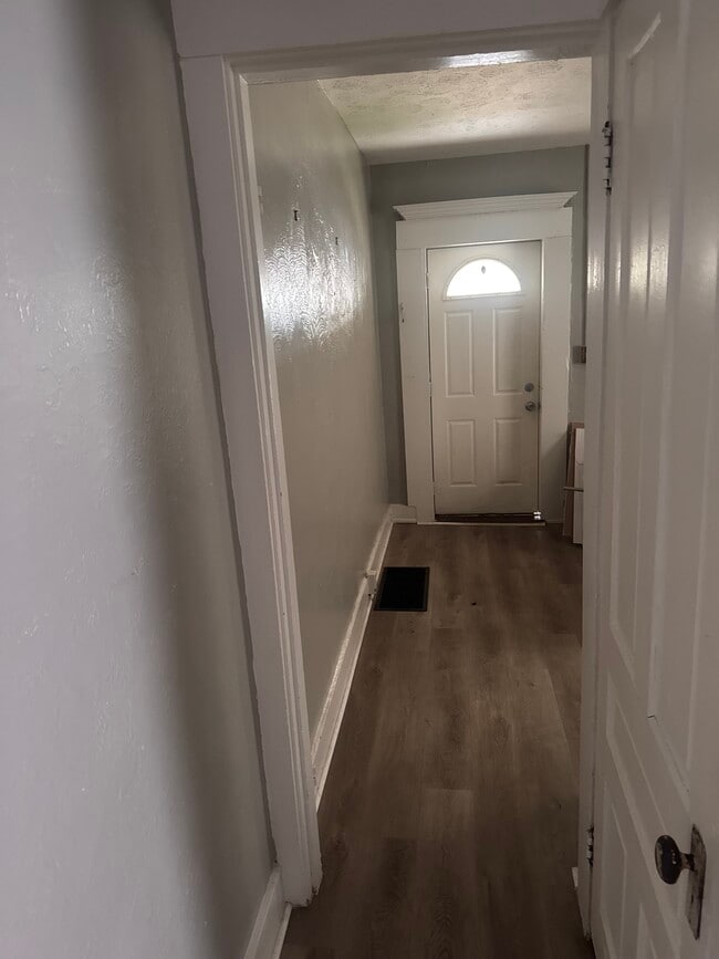 Building Photo - 428 S 2nd St Unit 428