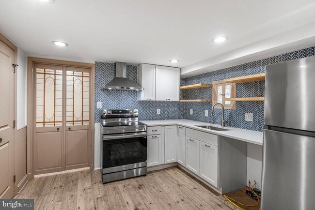 Photo - 66 Bryant St NW