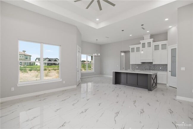 Photo - 13 Fairway Dr