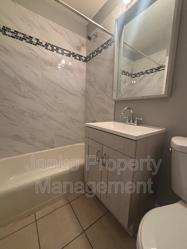 Photo - 3333 Commercial Ave Unidad 1