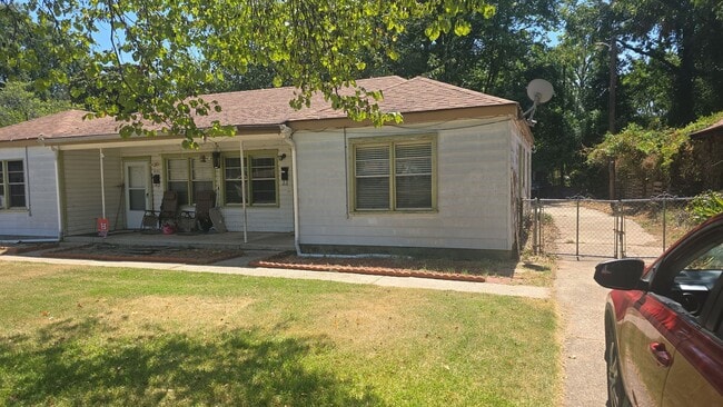 Photo - 103 State Ct