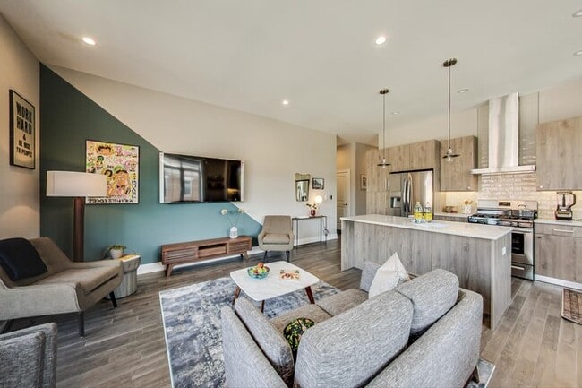 Luxury Student Housing at Leavitt Place