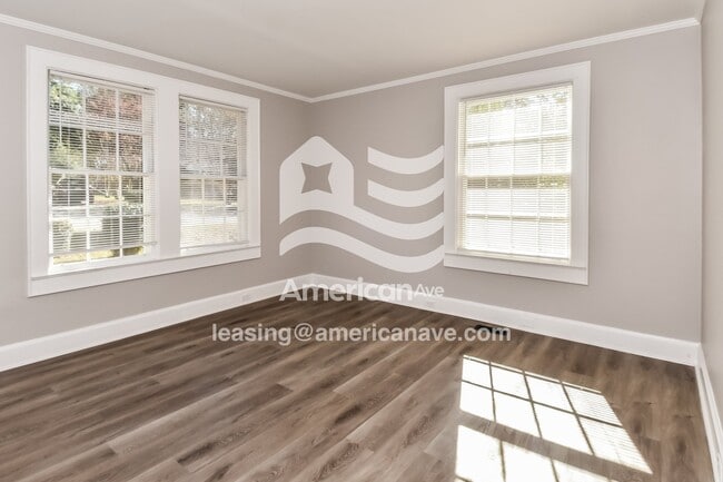 Photo - 4803 Anderson St