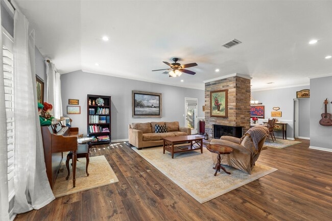 Photo - 9418 Wandsworth Dr