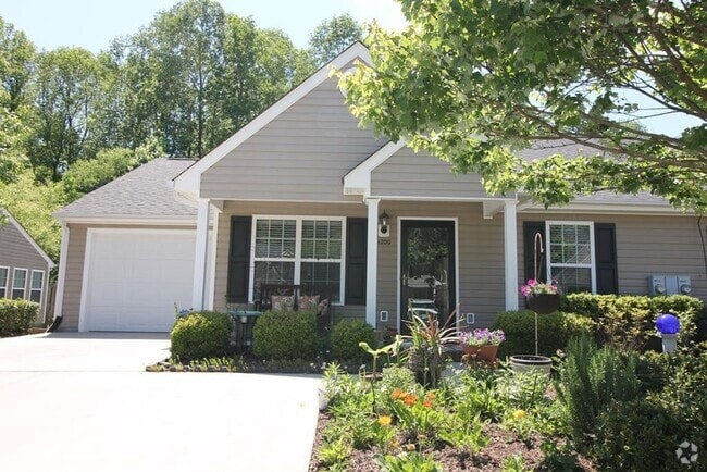 Building Photo - Coming July 1st in Harris Ridge Rental
