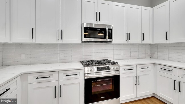 Photo - 1225 Washington Blvd