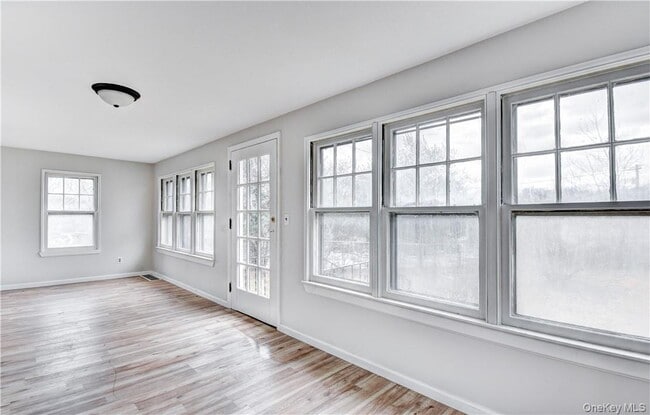 Photo - 202 Midland Lake Rd