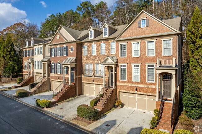 Photo - Overlook at Clairmont Apartments