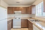 2BR, 2BA - 850SF
