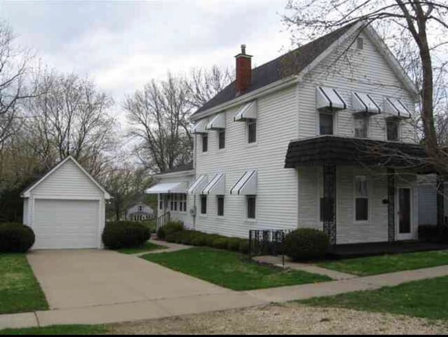 Building Photo - 517 Livingston