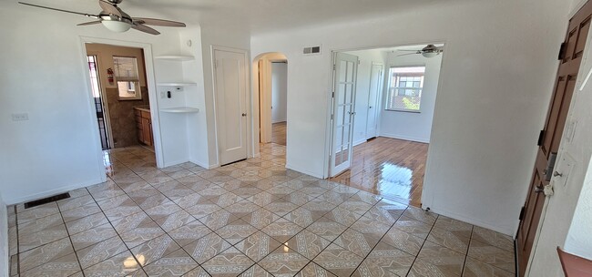 Photo - 3258 N Saint Paul St