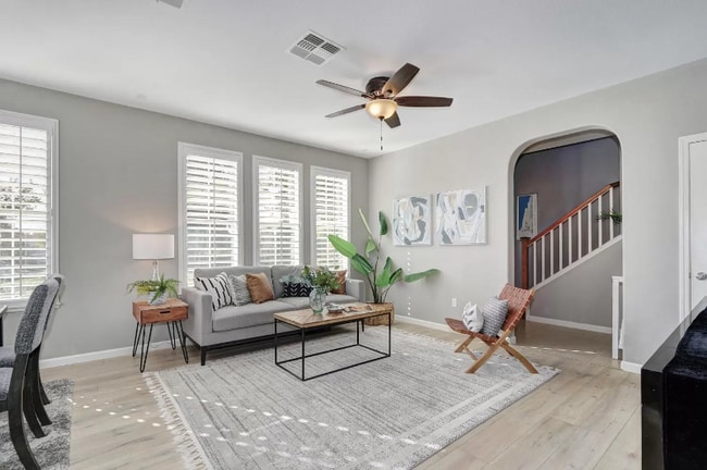 Photo - 174 Talmont Cir