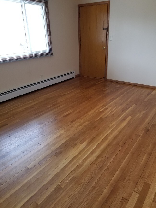 Looking toward Main Entry Door - 320 Cedar Ct Unit 1